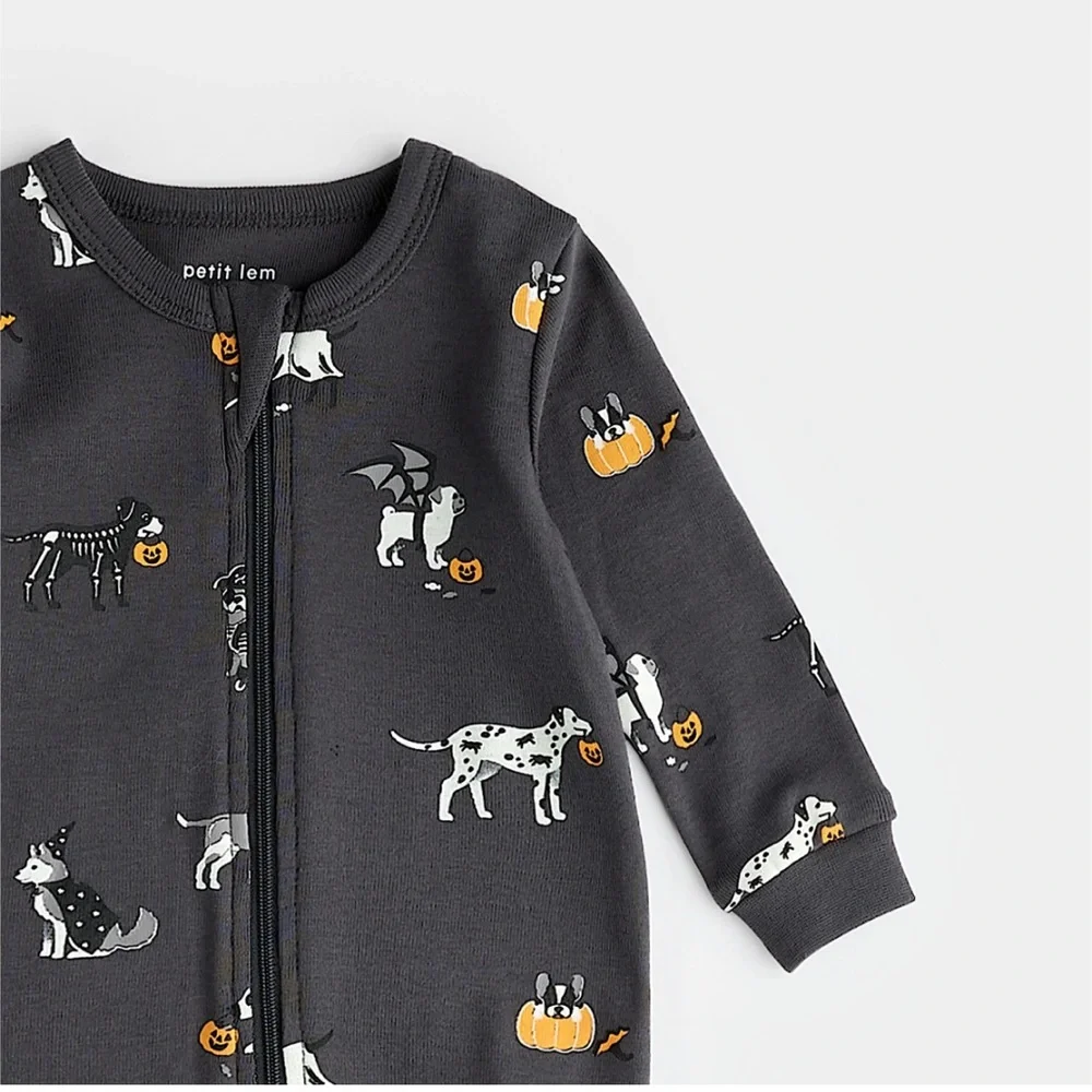 NWT- petit lem Howl-oween Print on Asphalt Sleeper
